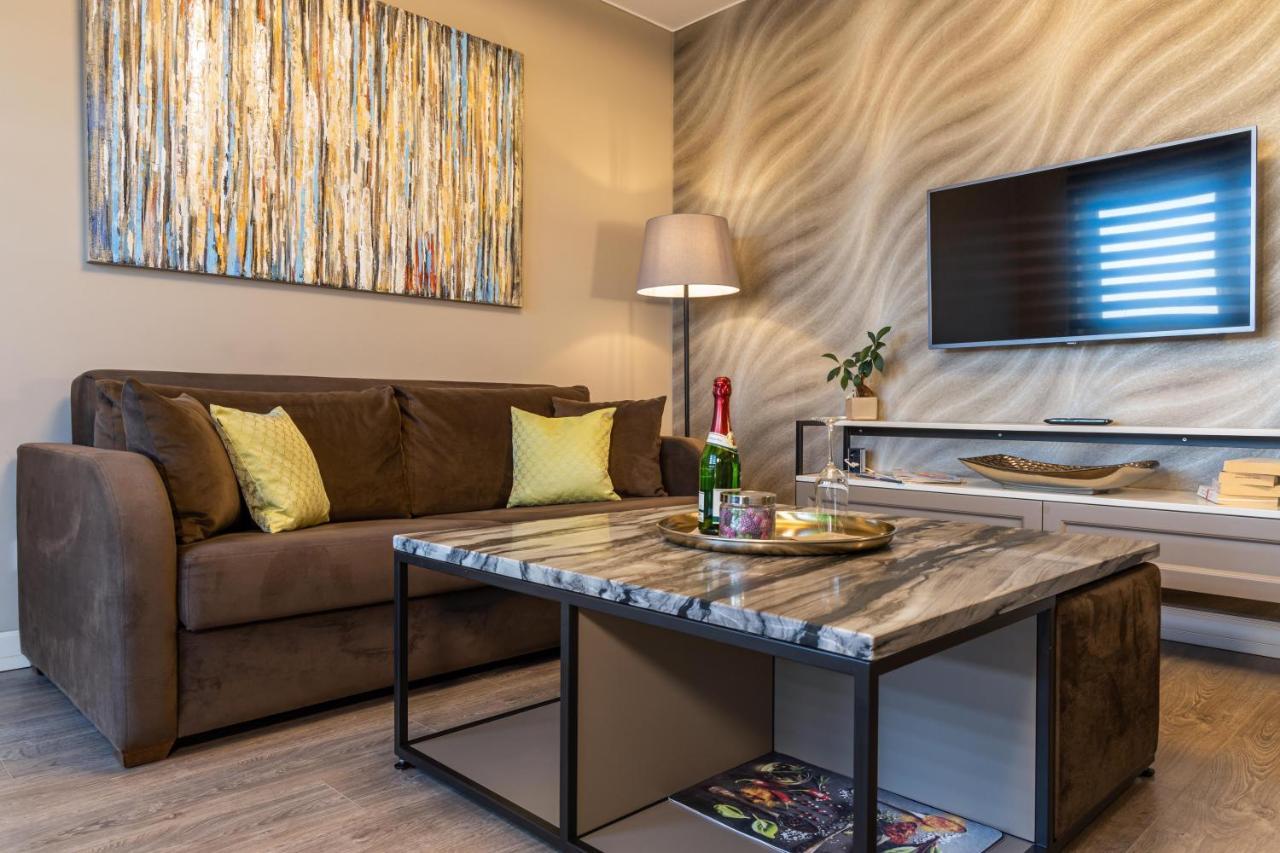 Deluxe Apartment Mit Tiefgarage In Naehe Messe-Bmw-Porsche-Dhl-Flughafen-Flugzeugwerk Der Deutsche Aircraft Лайпциг Екстериор снимка